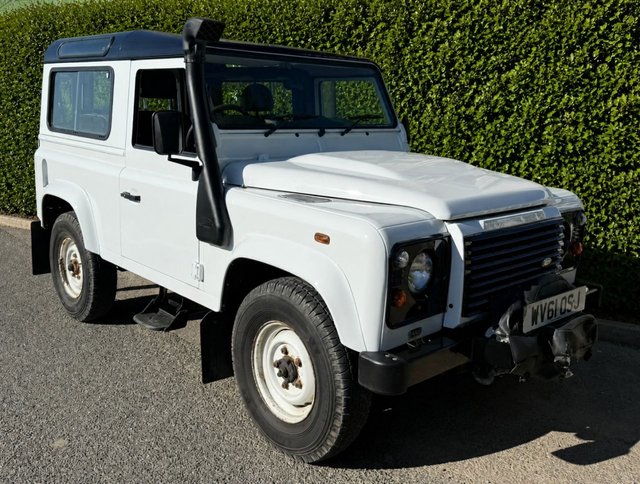 View our LAND ROVER DEFENDER