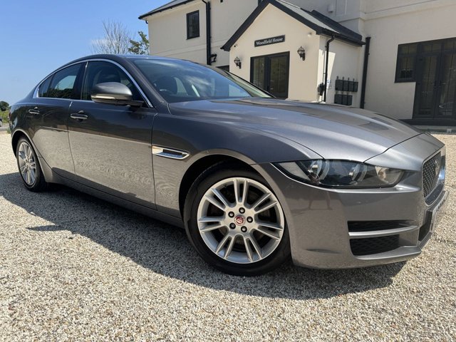 2016 65 Jaguar Xe 2.0d Prestige Saloon 4dr Diesel Auto Euro 6 (s/s) (180 ps)