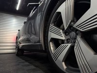 USED 2019 69 AUDI E-TRON 55 Launch Edition SUV 5dr Electric Auto quattro 95kWh (408 ps) Panoramic Roof|Sport Pack|Tour pack