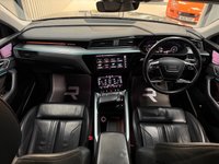 USED 2019 69 AUDI E-TRON 55 Launch Edition SUV 5dr Electric Auto quattro 95kWh (408 ps) Panoramic Roof|Sport Pack|Tour pack