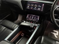 USED 2019 69 AUDI E-TRON 55 Launch Edition SUV 5dr Electric Auto quattro 95kWh (408 ps) Panoramic Roof|Sport Pack|Tour pack