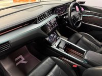 USED 2019 69 AUDI E-TRON 55 Launch Edition SUV 5dr Electric Auto quattro 95kWh (408 ps) Panoramic Roof|Sport Pack|Tour pack