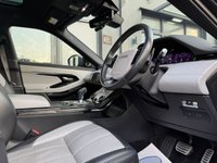 USED 2019 19 LAND ROVER RANGE ROVER EVOQUE 2.0 D180 R-Dynamic HSE SUV 5dr Diesel Auto 4WD Euro 6 (s/s) (180 ps) 