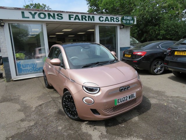 2022 22 Fiat 500e 42kWh La Prima Hatchback 3dr Electric Automatic (118 ps)
