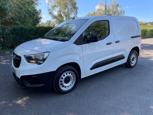 2021 Vauxhall Combo 1.5L Dynamic 4dr - Photo 7