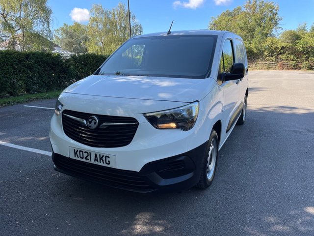 2021 Vauxhall Combo 1.5L Dynamic 4dr - Photo 9