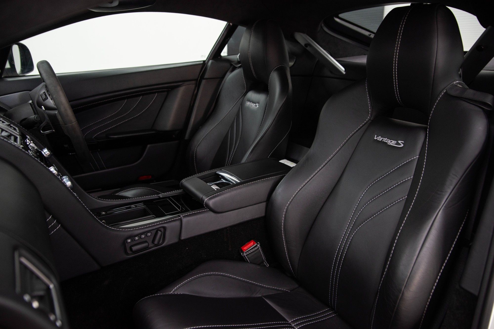 USED 2013 ASTON MARTIN VANTAGE 4.7 V8 S Coupe  