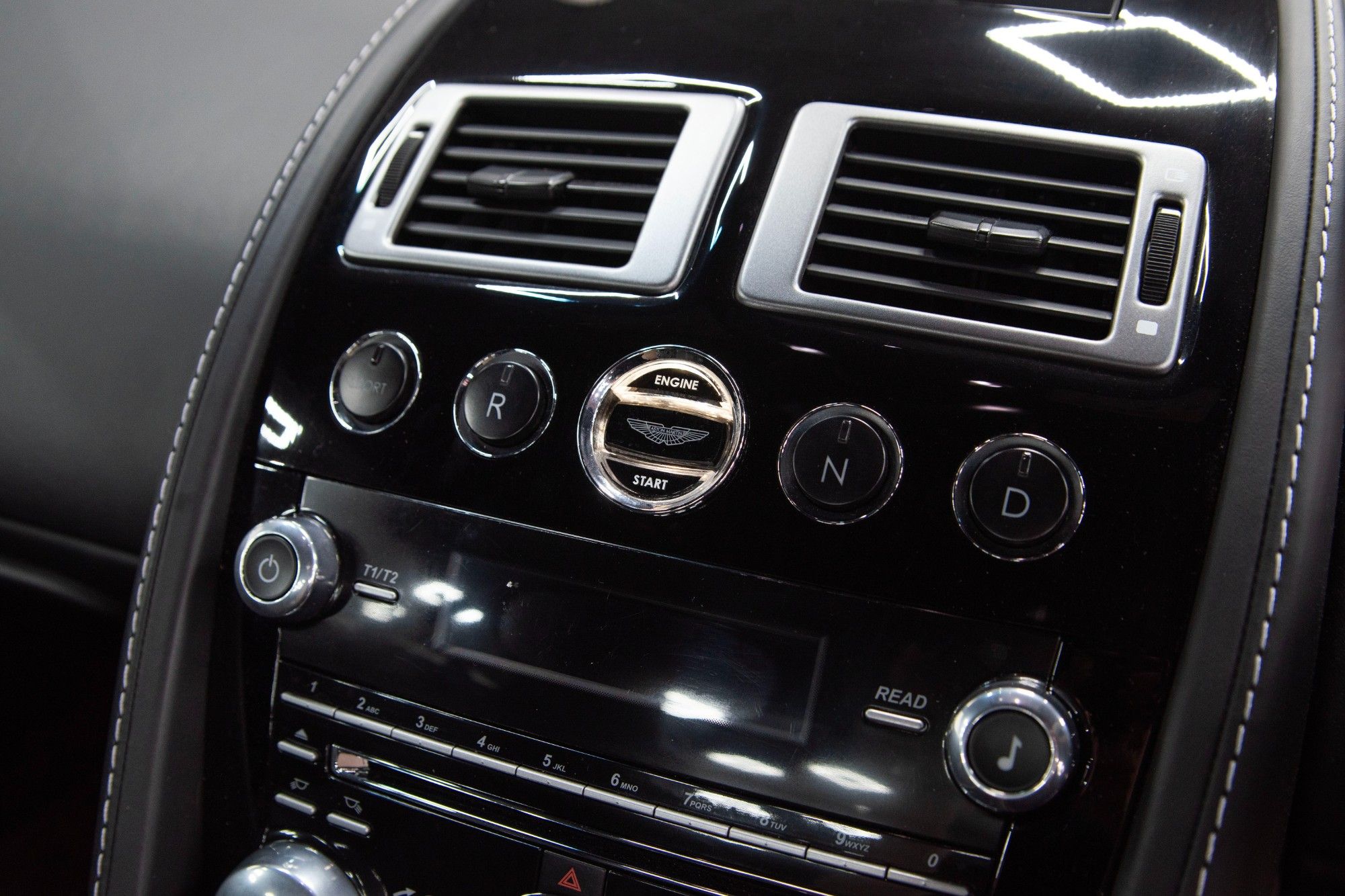 USED 2013 ASTON MARTIN VANTAGE 4.7 V8 S Coupe  