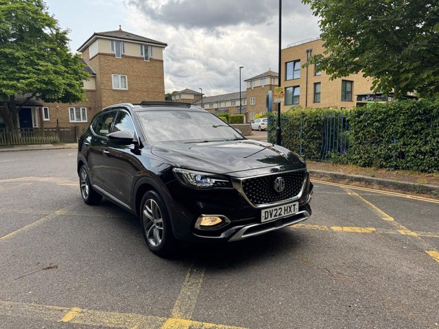 2022 22 MG MG HS 1.5 T-GDI Exclusive SUV 5dr Petrol DCT Euro 6 (s/s) (162 ps) Reverse Camera, Panoramic Sunroof