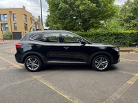 USED 2022 22 MG MG HS 1.5 T-GDI Exclusive SUV 5dr Petrol DCT Euro 6 (s/s) (162 ps) Reverse Camera, Panoramic Sunroof