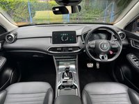 USED 2022 22 MG MG HS 1.5 T-GDI Exclusive SUV 5dr Petrol DCT Euro 6 (s/s) (162 ps) Reverse Camera, Panoramic Sunroof