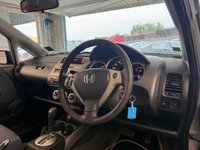 USED 2007 07 HONDA JAZZ 1.4 i-DSI SE Hatchback 5dr Petrol CVT-7 (139 g/km, 82 bhp)+LONG MOT+RARE CHEAP AUTOMATIC+ HISTORY 6 STAMPS+AUTOMATIC+AUX+PREVIOUS OWNER HAD SINCE 2015+ALLOYS+AIRCON+HPI CLEAR