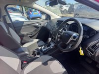 USED 2014 14 FORD FOCUS 1.6 Zetec Navigator Estate 5dr Petrol Powershift Euro 5 (125 ps) 