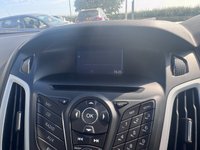 USED 2014 14 FORD FOCUS 1.6 Zetec Navigator Estate 5dr Petrol Powershift Euro 5 (125 ps) 