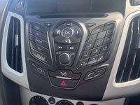 USED 2014 14 FORD FOCUS 1.6 Zetec Navigator Estate 5dr Petrol Powershift Euro 5 (125 ps) 