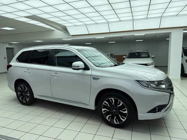 View our MITSUBISHI OUTLANDER
