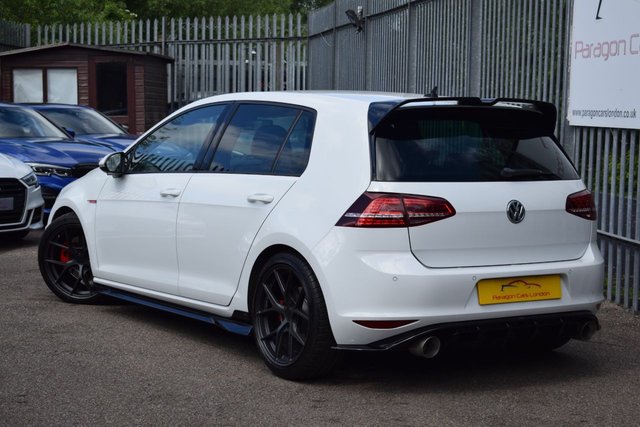 View our VOLKSWAGEN GOLF
