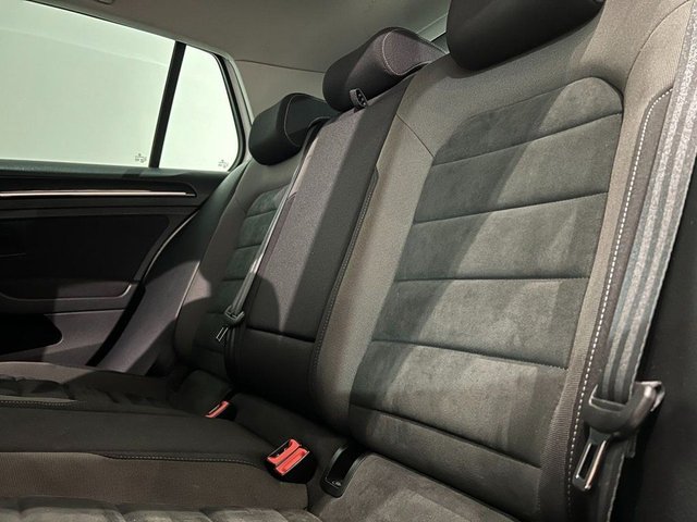 2017 VOLKSWAGEN GOLF 2.0 TDI BlueMotion Tech GT Hatchback 5dr Diesel DSG Euro 6 (s/s) (150 ps) - Photo 6