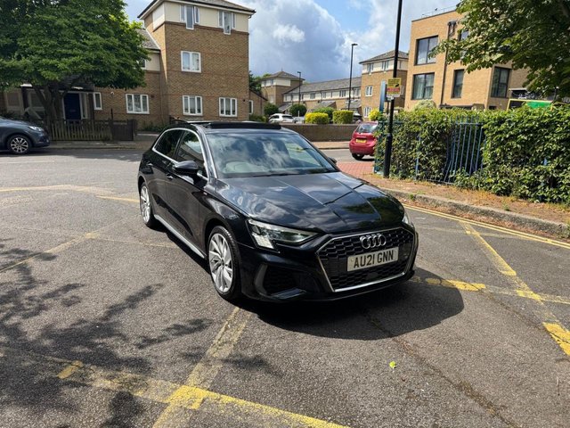 View our Audi A3 1.4 TFSIe 40 S line Sportback 5dr Petrol Plug-in Hybrid S Tronic Euro 6 (s/s) 13kWh (204 ps)
