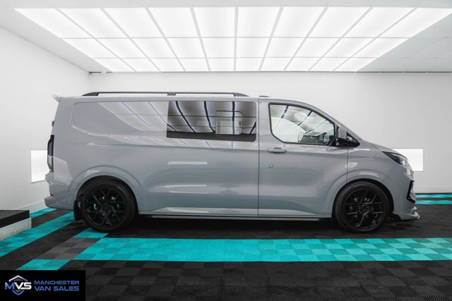 2024 Ford Transit Custom - Photo 3