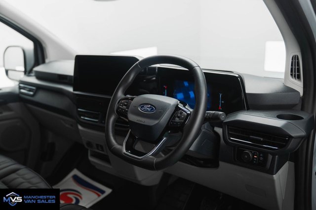 2024 Ford Transit Custom - Photo 11
