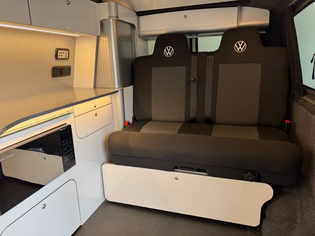 VOLKSWAGEN TRANSPORTER at JA Autos Ltd