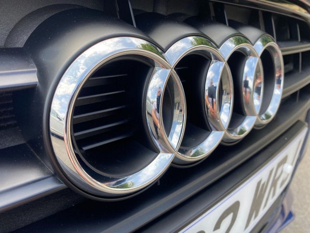USED 2012 62 AUDI A4 AVANT 2.0 TDI Black Edition Estate 5dr Diesel Manual Euro 5 (s/s) (177 ps) HEATED SEATS/DAB