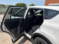 USED 2015 65 TOYOTA RAV4 2.0 D-4D Icon SUV 5dr Diesel Manual Euro 6 (s/s) (143 ps) 10 Service Stamps | MOT Until 03/26