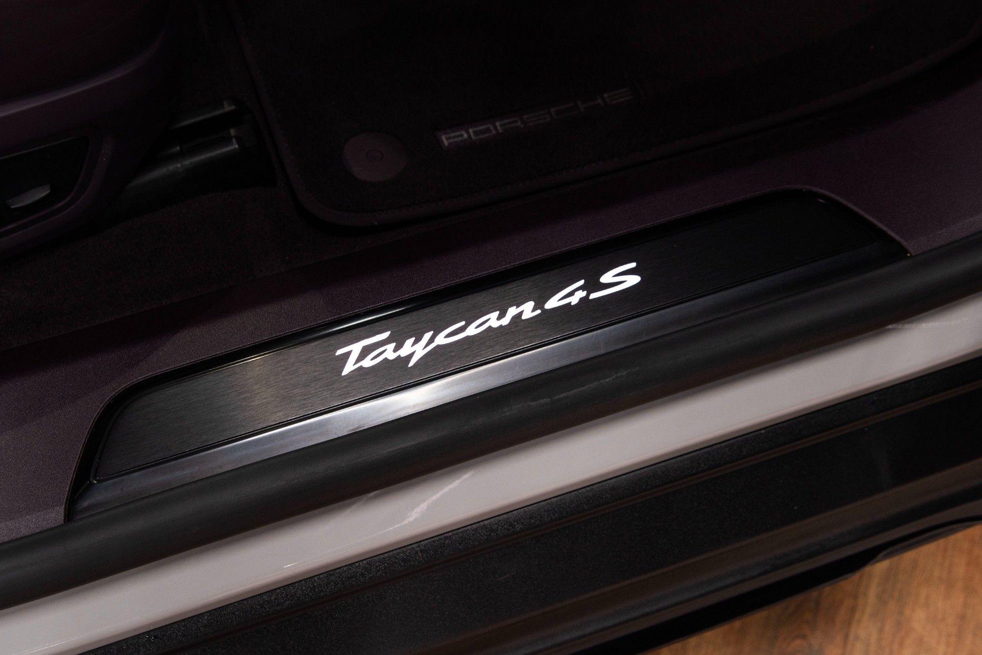 USED 2021 71 PORSCHE TAYCAN Performance Plus 93.4kWh 4S Cross Turismo 