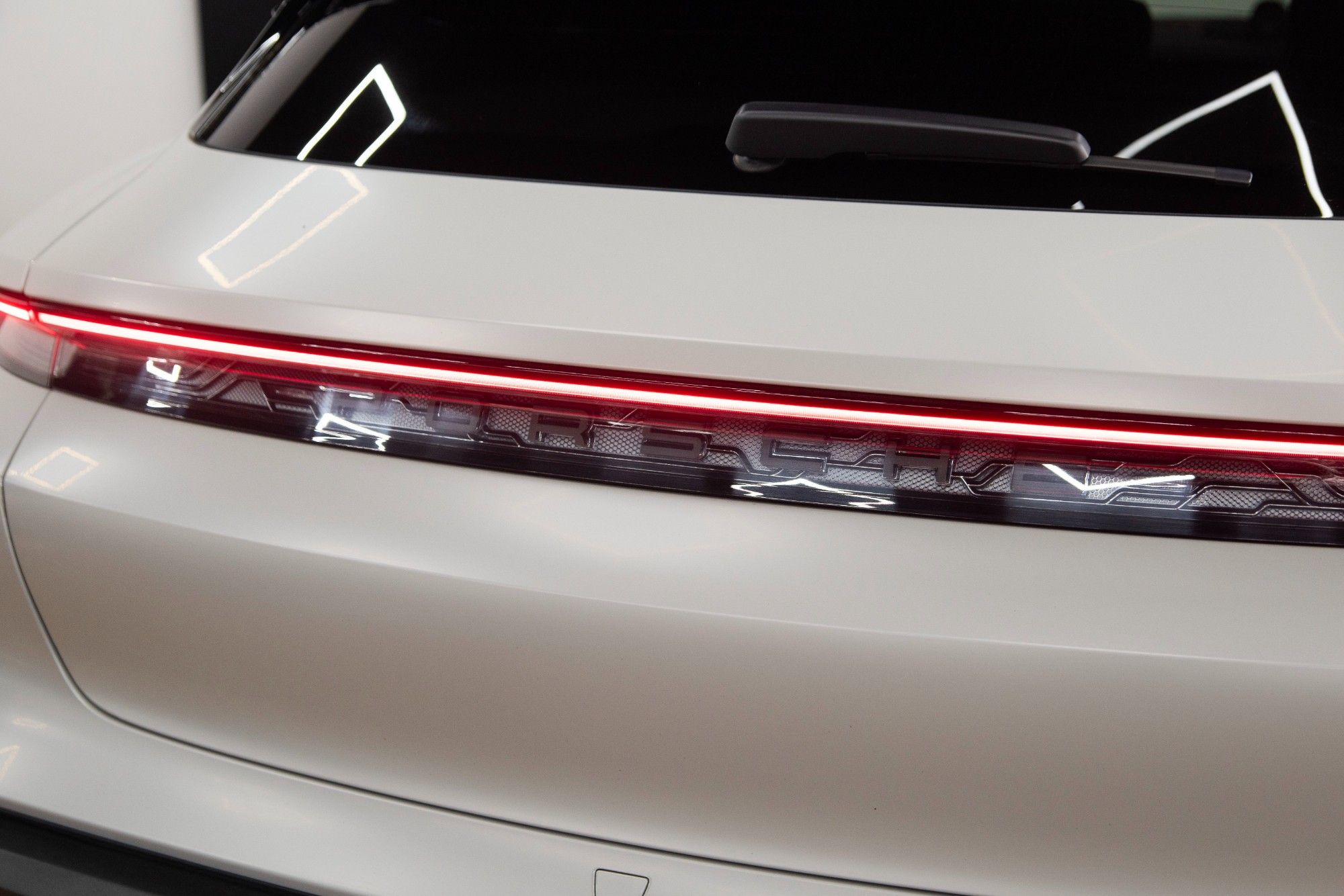 USED 2021 71 PORSCHE TAYCAN Performance Plus 93.4kWh 4S Cross Turismo 