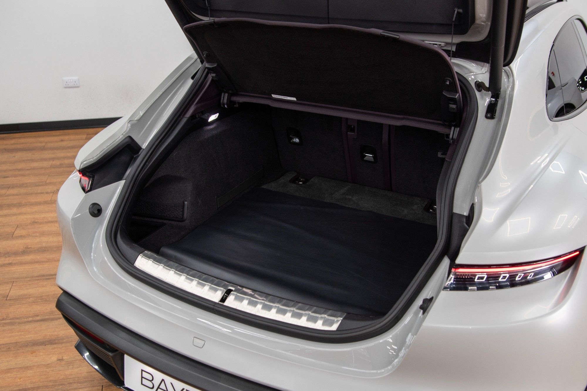 USED 2021 71 PORSCHE TAYCAN Performance Plus 93.4kWh 4S Cross Turismo 