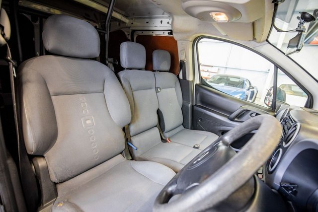 2017 Citroen Berlingo 1.6L Lx 5dr - Photo 3
