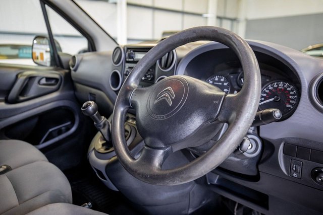 2017 Citroen Berlingo 1.6L Lx 5dr - Photo 12