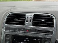 USED 2015 15 VOLKSWAGEN POLO 1.0 BlueMotion Tech SE Design Hatchback 5dr Petrol Manual Euro 6 (s/s) (60 ps) 