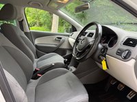 USED 2015 15 VOLKSWAGEN POLO 1.0 BlueMotion Tech SE Design Hatchback 5dr Petrol Manual Euro 6 (s/s) (60 ps) 