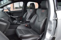 USED 2015 65 FORD FOCUS 2.0T EcoBoost ST-3 Hatchback 5dr Petrol Manual Euro 6 (s/s) (250 ps) SUNROOF / BLACK PACK / LEATHER