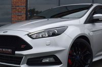 USED 2015 65 FORD FOCUS 2.0T EcoBoost ST-3 Hatchback 5dr Petrol Manual Euro 6 (s/s) (250 ps) SUNROOF / BLACK PACK / LEATHER