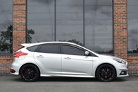USED 2015 65 FORD FOCUS 2.0T EcoBoost ST-3 Hatchback 5dr Petrol Manual Euro 6 (s/s) (250 ps) SUNROOF / BLACK PACK / LEATHER