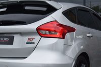 USED 2015 65 FORD FOCUS 2.0T EcoBoost ST-3 Hatchback 5dr Petrol Manual Euro 6 (s/s) (250 ps) SUNROOF / BLACK PACK / LEATHER
