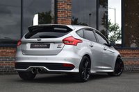 USED 2015 65 FORD FOCUS 2.0T EcoBoost ST-3 Hatchback 5dr Petrol Manual Euro 6 (s/s) (250 ps) SUNROOF / BLACK PACK / LEATHER