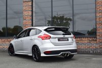 USED 2015 65 FORD FOCUS 2.0T EcoBoost ST-3 Hatchback 5dr Petrol Manual Euro 6 (s/s) (250 ps) SUNROOF / BLACK PACK / LEATHER