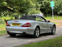 USED 2006 56 MERCEDES-BENZ SL 3.5 SL350 Convertible 2dr Petrol 7G-Tronic (246 g/km, 272 bhp) 