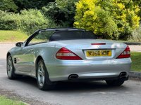 USED 2006 56 MERCEDES-BENZ SL 3.5 SL350 Convertible 2dr Petrol 7G-Tronic (246 g/km, 272 bhp) 