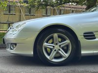 USED 2006 56 MERCEDES-BENZ SL 3.5 SL350 Convertible 2dr Petrol 7G-Tronic (246 g/km, 272 bhp) 