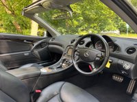 USED 2006 56 MERCEDES-BENZ SL 3.5 SL350 Convertible 2dr Petrol 7G-Tronic (246 g/km, 272 bhp) 