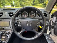 USED 2006 56 MERCEDES-BENZ SL 3.5 SL350 Convertible 2dr Petrol 7G-Tronic (246 g/km, 272 bhp) 
