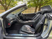 USED 2006 56 MERCEDES-BENZ SL 3.5 SL350 Convertible 2dr Petrol 7G-Tronic (246 g/km, 272 bhp) 