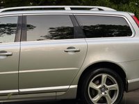USED 2011 11 VOLVO V70 2.4 D5 SE Lux Estate 5dr Diesel Geartronic Euro 5 (205 ps) 