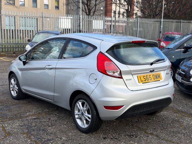 2015 FORD FIESTA - Photo 4