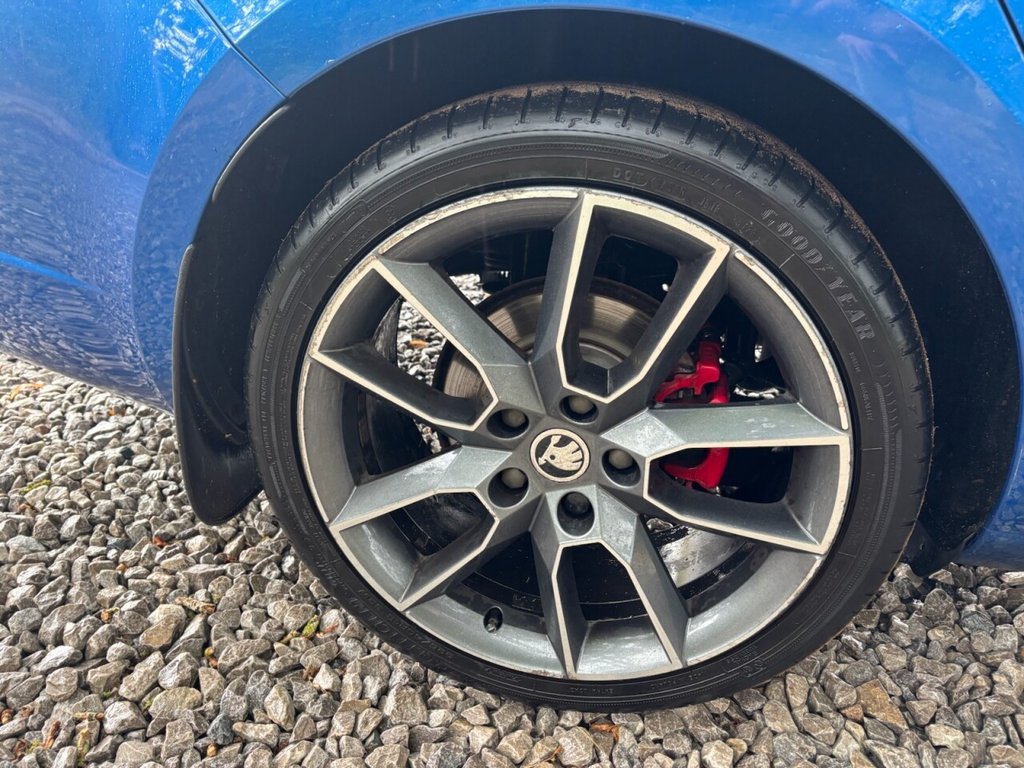USED 2018 18 SKODA OCTAVIA 2.0 TDI vRS Hatchback 5dr Diesel DSG Euro 6 (s/s) (184 ps) 
